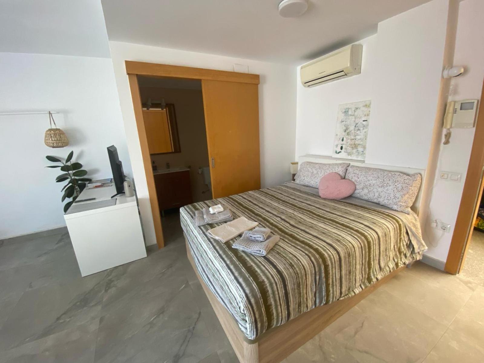 Modern Loft In Terrassa Lejlighed Eksteriør billede
